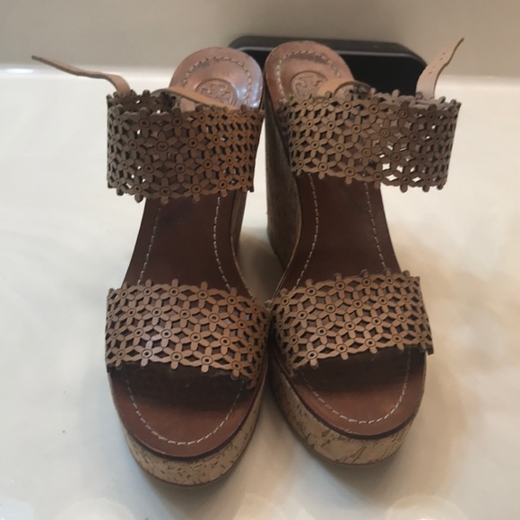 Decorative Tory Burch wedges - Picture 1 of 4